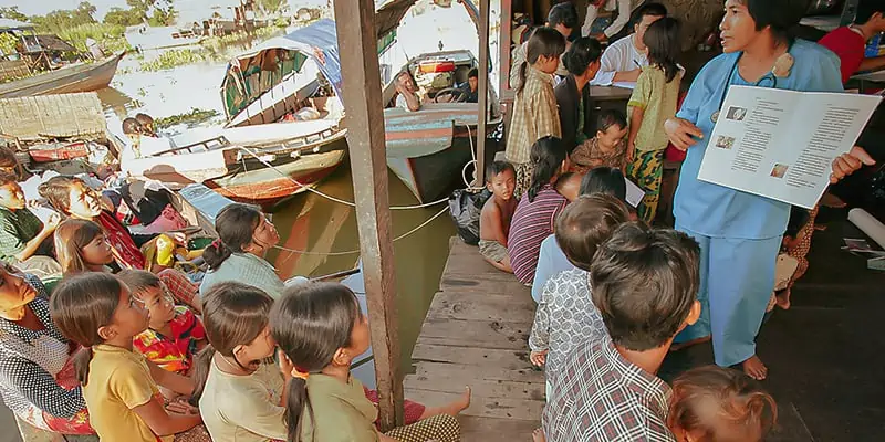 Nurse Teaching Kids The Healthcare